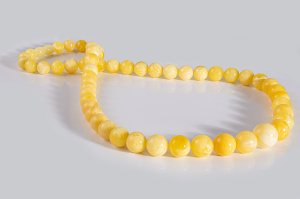 Бусы из янтаря B02.22 8-12 ø код:000015972 | ИП Доля